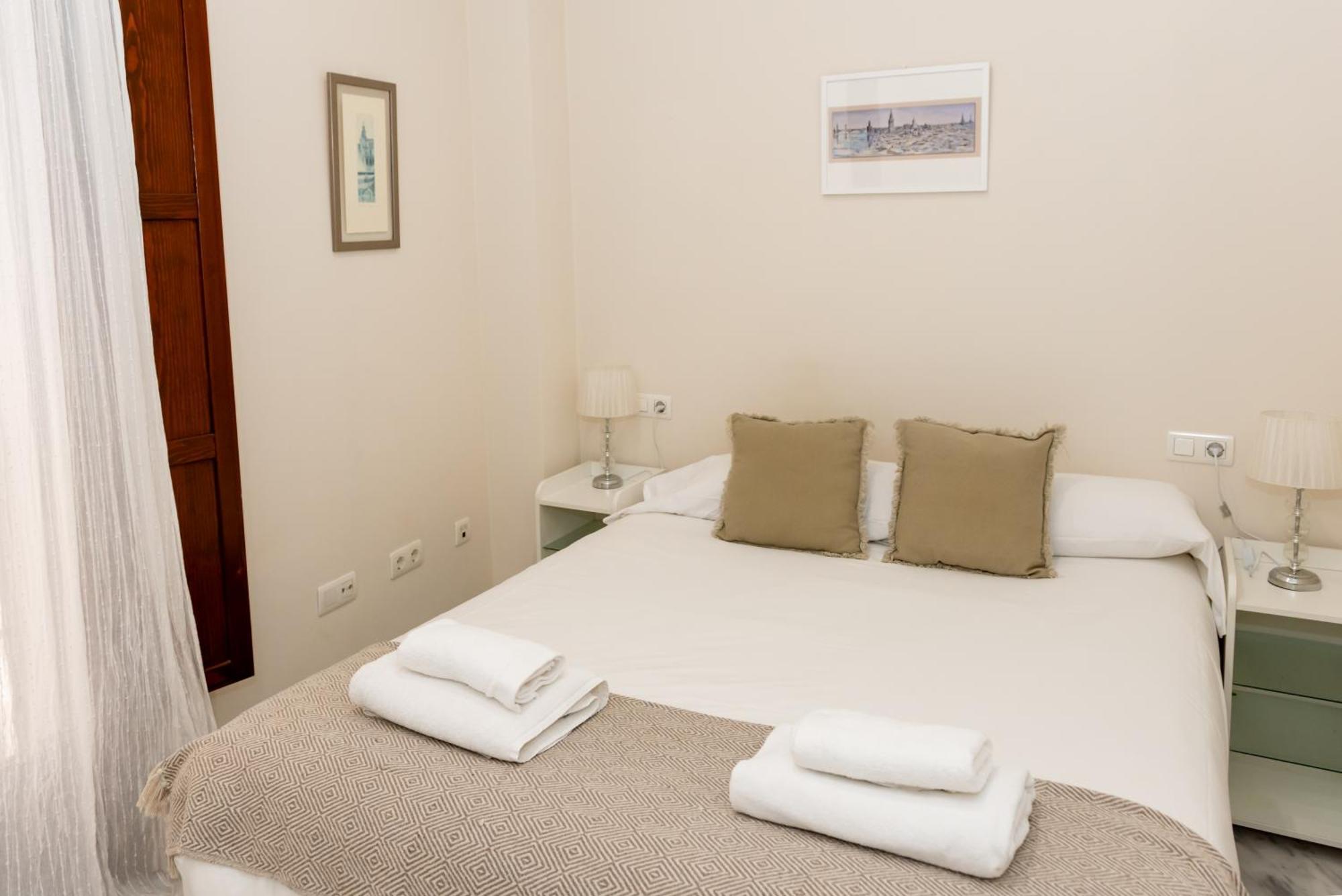 Charming & Quiet Apartment In Plaza Del Salvador Seville Luaran gambar