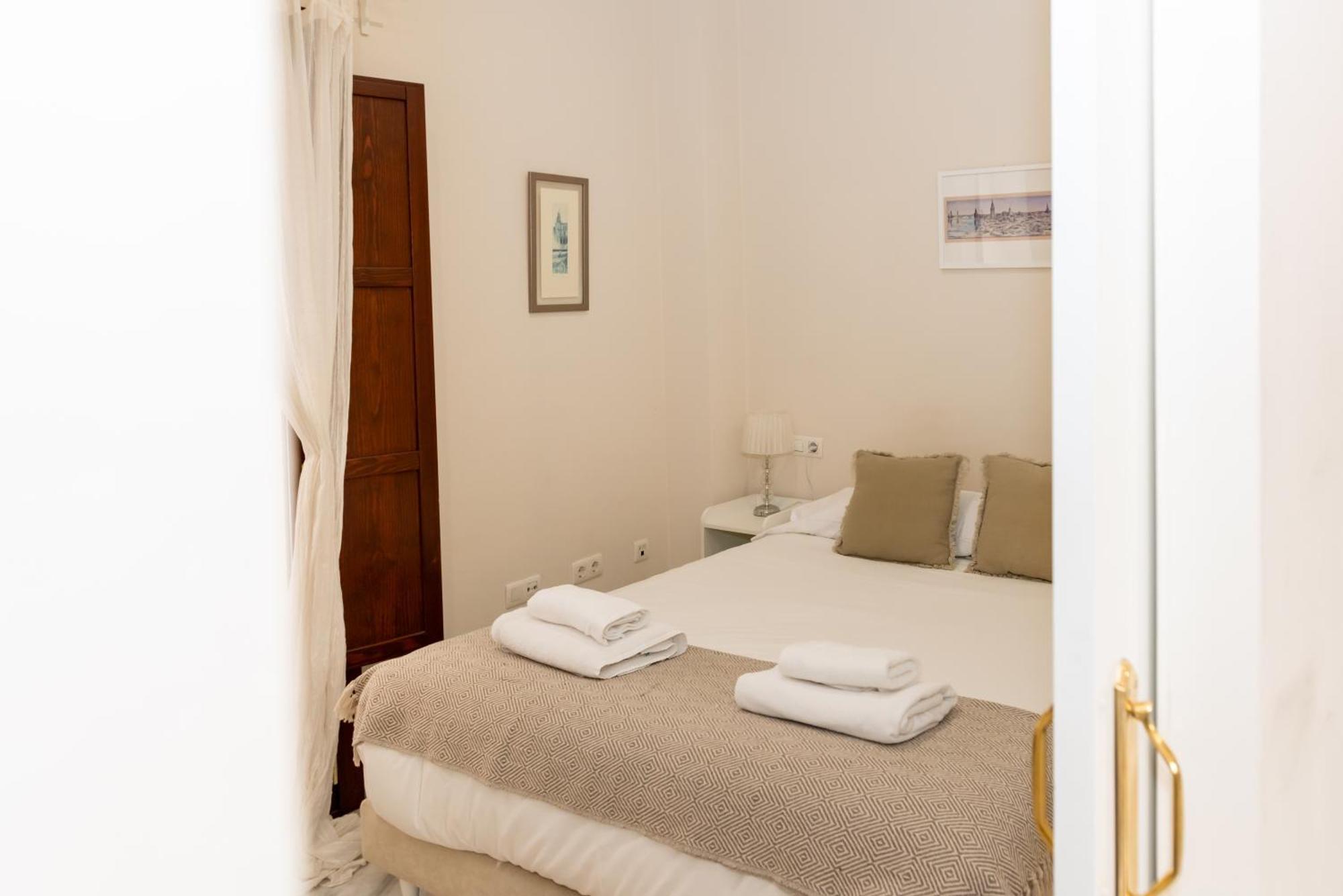 Charming & Quiet Apartment In Plaza Del Salvador Seville Luaran gambar